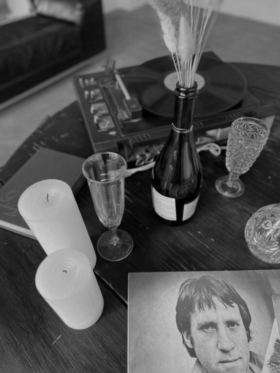 How to Create a Relaxing Playlist for Evenings